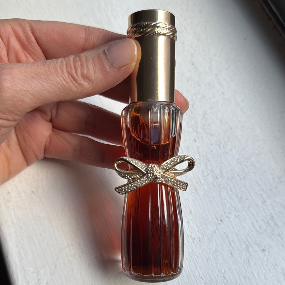 Estée Lauder special edition Youth Dew Elegant Bottle with diamond and gold bow